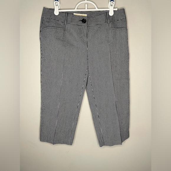MICHAEL Michael Kors Pants - EUC - Michael Kors Black and White Striped Capris - Size: 4